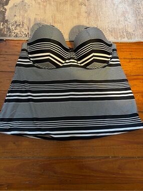 Old Navy Black and White Striped Tankini Top